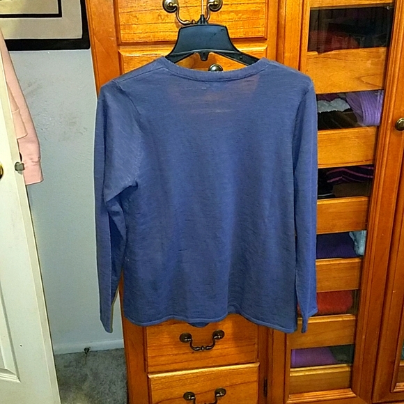 J. Jill cotton blend v-neck Top - Picture 2 of 6